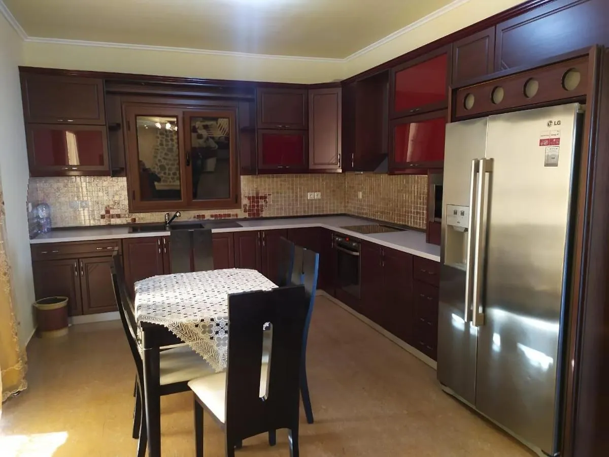 Mihal Suites Sarandë Apartmán