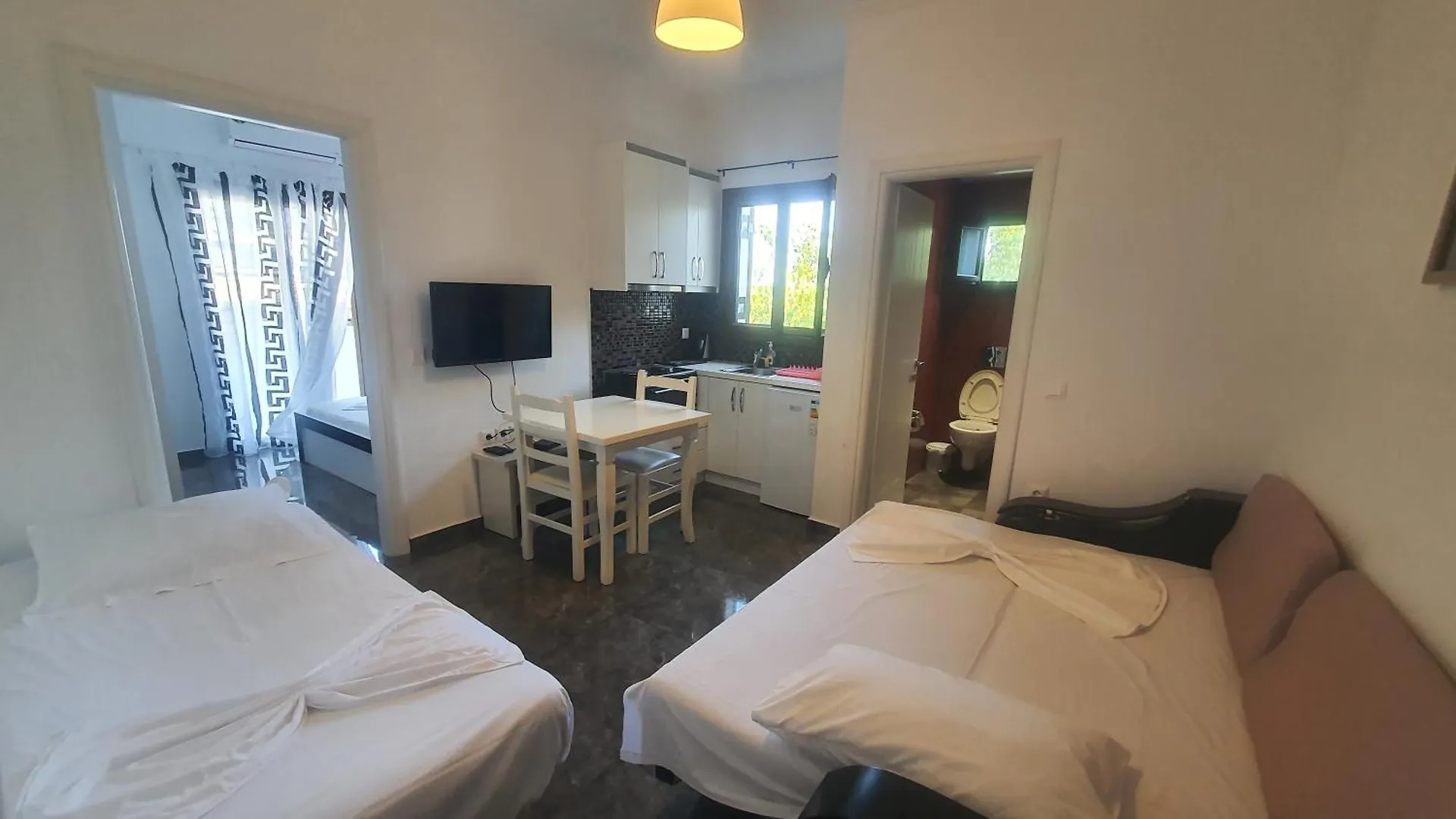 Apartment Mihal Suites Sarande Albania
